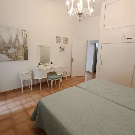 Torres De Yomely * Playa de las Americas (Tenerife)